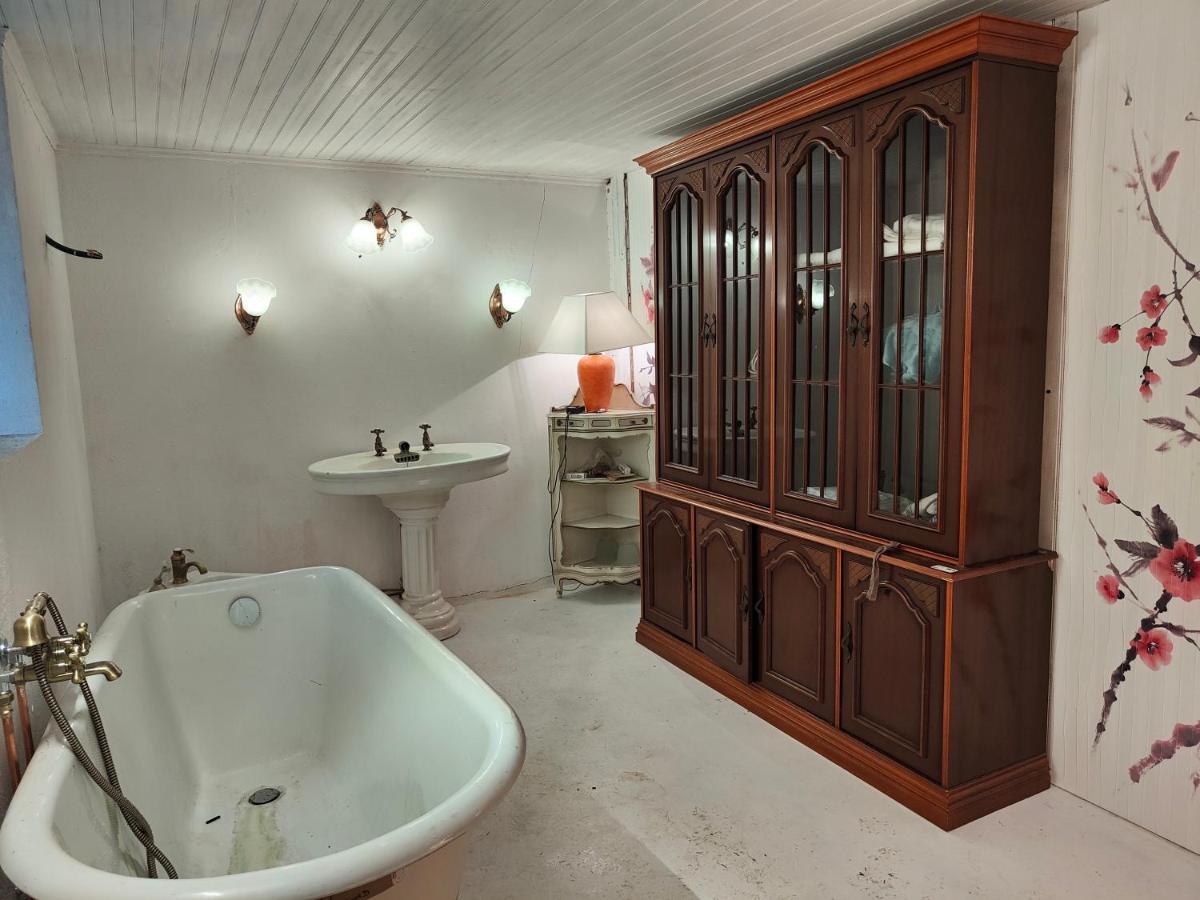 Villa Ancienne Petite Ferme Renovee à Saint-Regis-du-Coin Extérieur photo