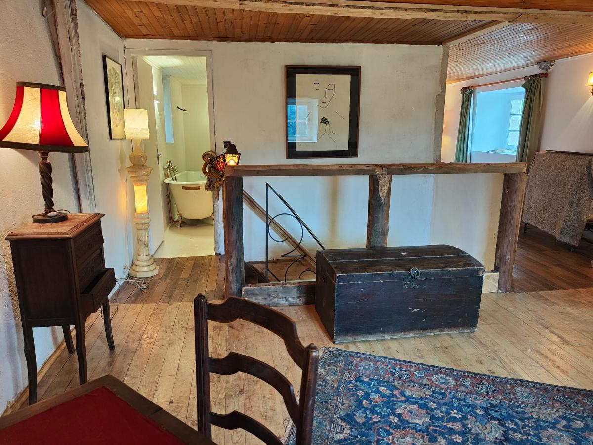 Villa Ancienne Petite Ferme Renovee à Saint-Regis-du-Coin Extérieur photo